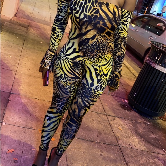 Yellow Animal Print Jumpsuit - Picture 5 of 13